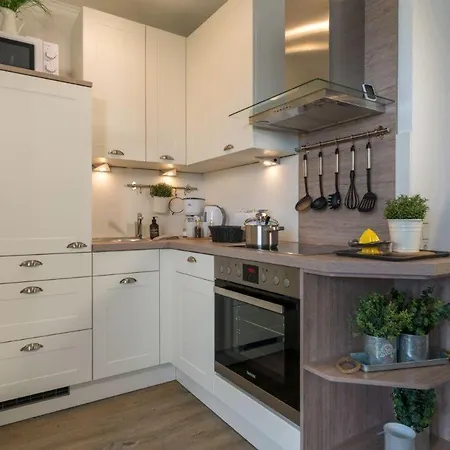 Ferienpark-Heiligenhafen-Haus-F-Wohnung-10-01 *